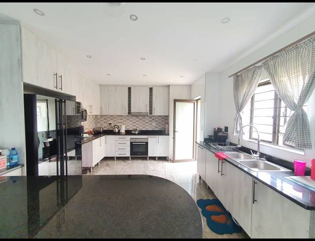 4 BEDROOM GATED ESTATE TO LET IN GEELHOUTPARK